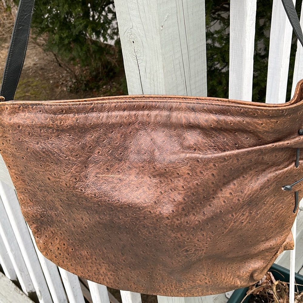 Carlos Falchi Crossbody Genuine Leather and Leather Lined - Picture 6 of 15